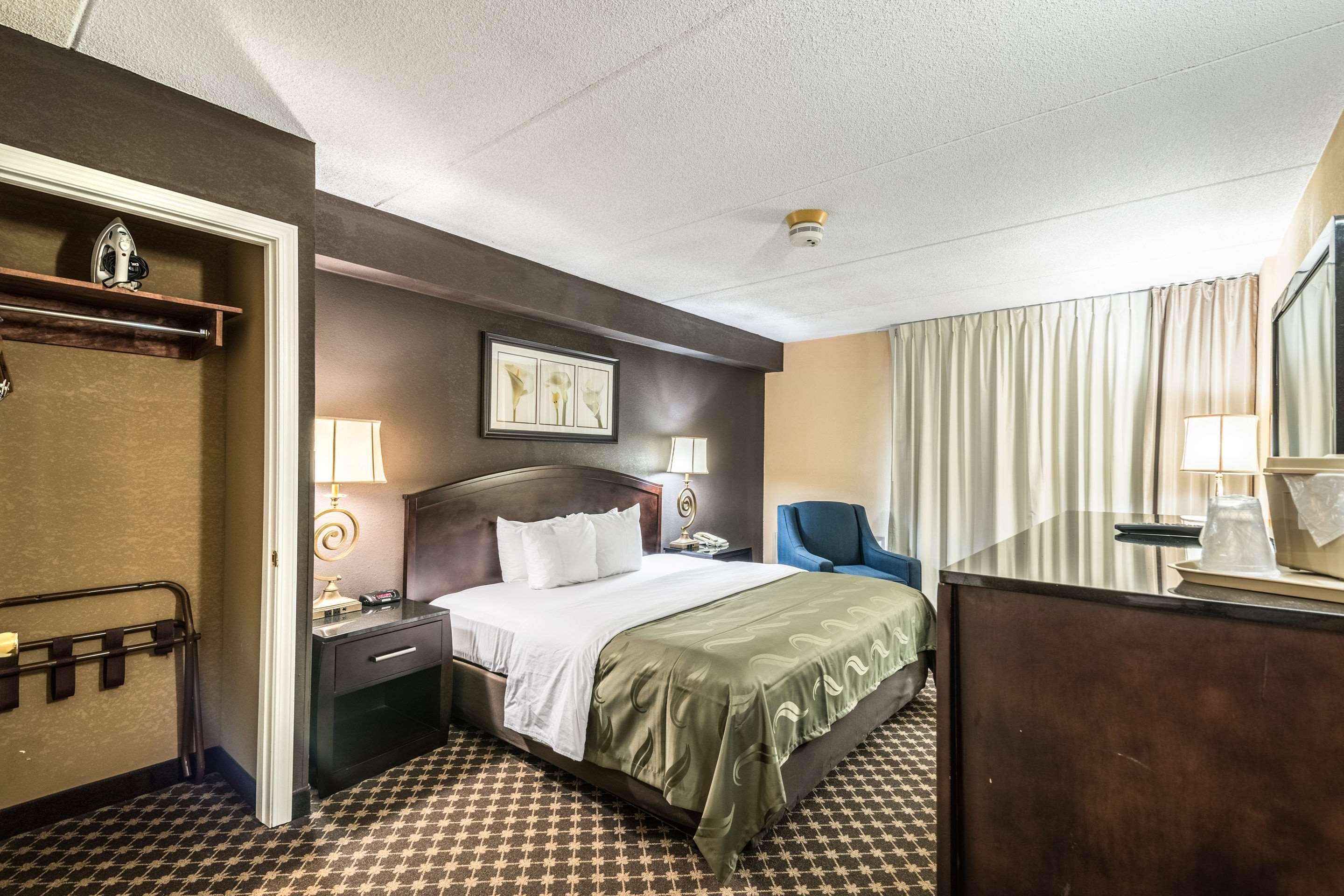 Quality Inn Ithaca - University Area Bagian luar foto
