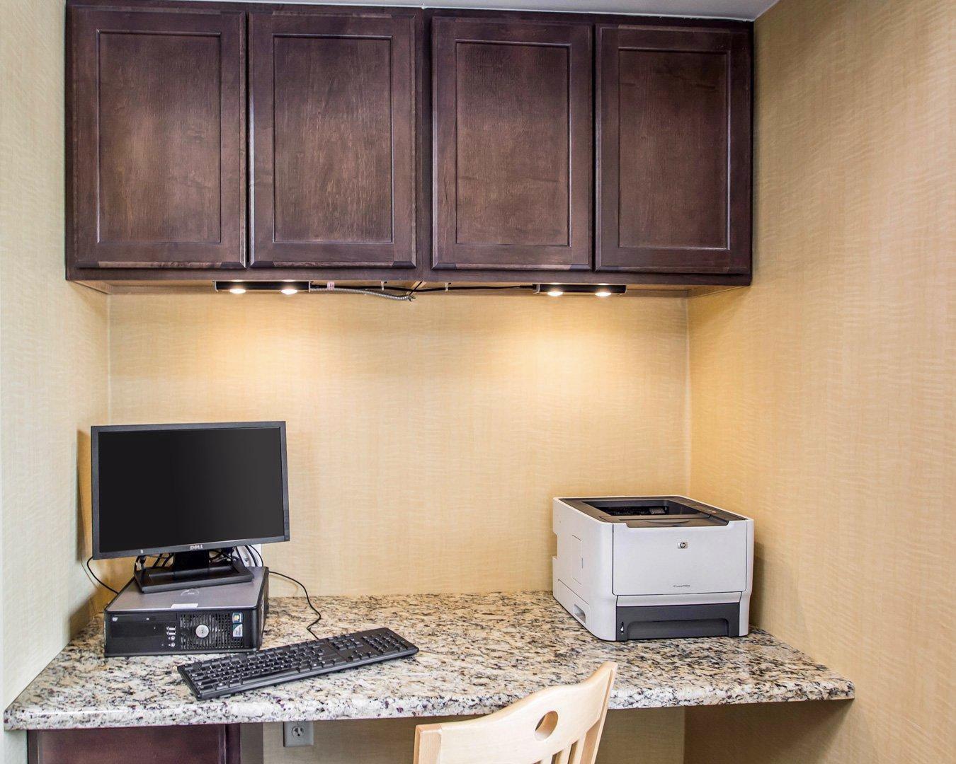 Quality Inn Ithaca - University Area Bagian luar foto