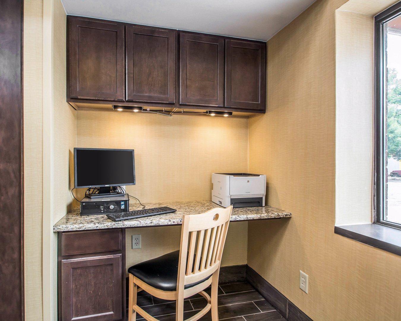 Quality Inn Ithaca - University Area Bagian luar foto