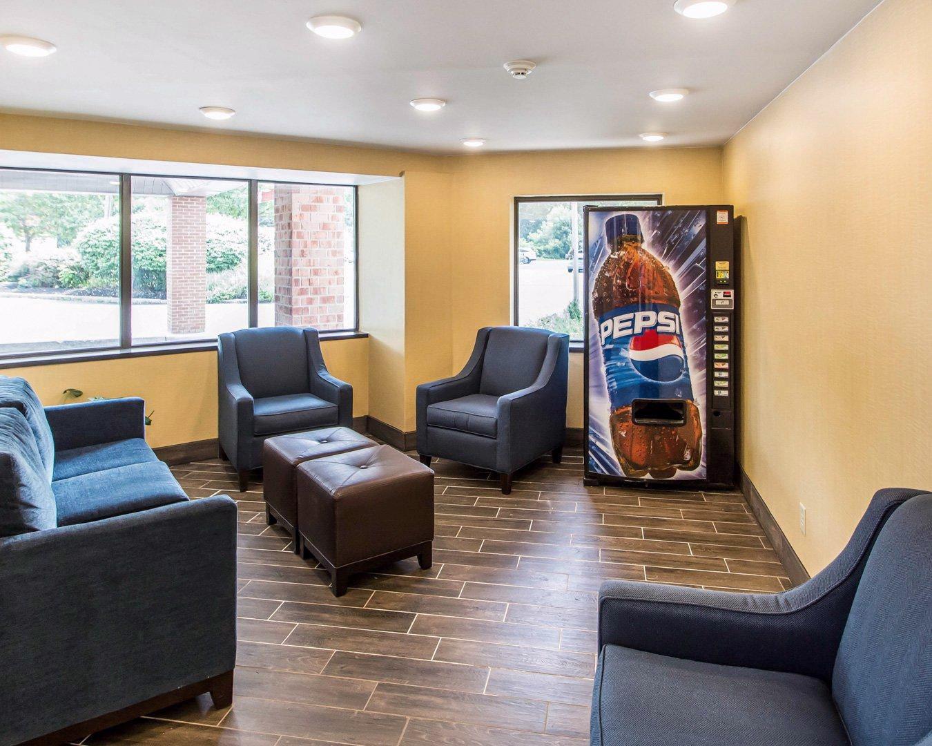 Quality Inn Ithaca - University Area Bagian luar foto