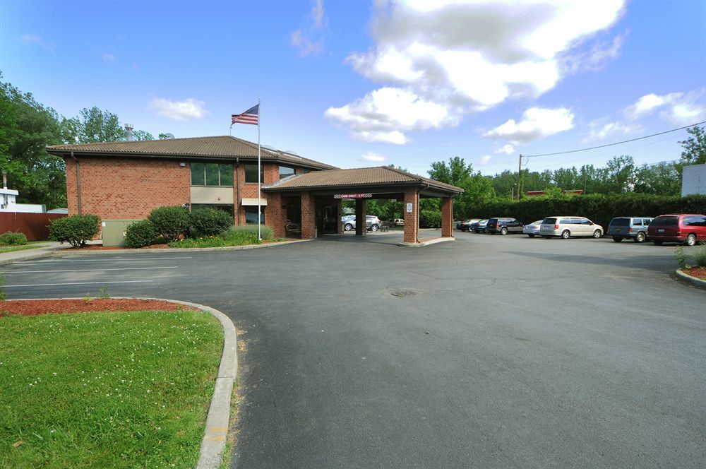 Quality Inn Ithaca - University Area Bagian luar foto